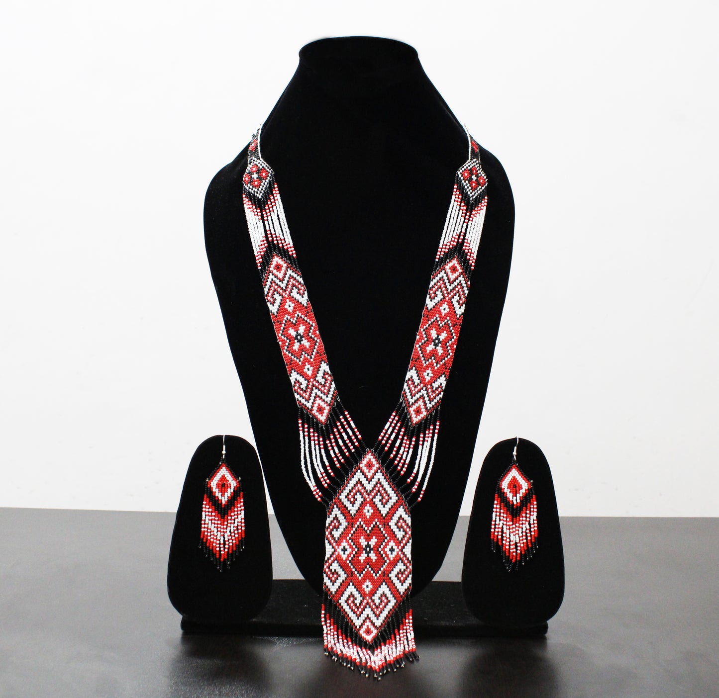 Red & White Flower Native American Beaded Necklace ( Handmade )