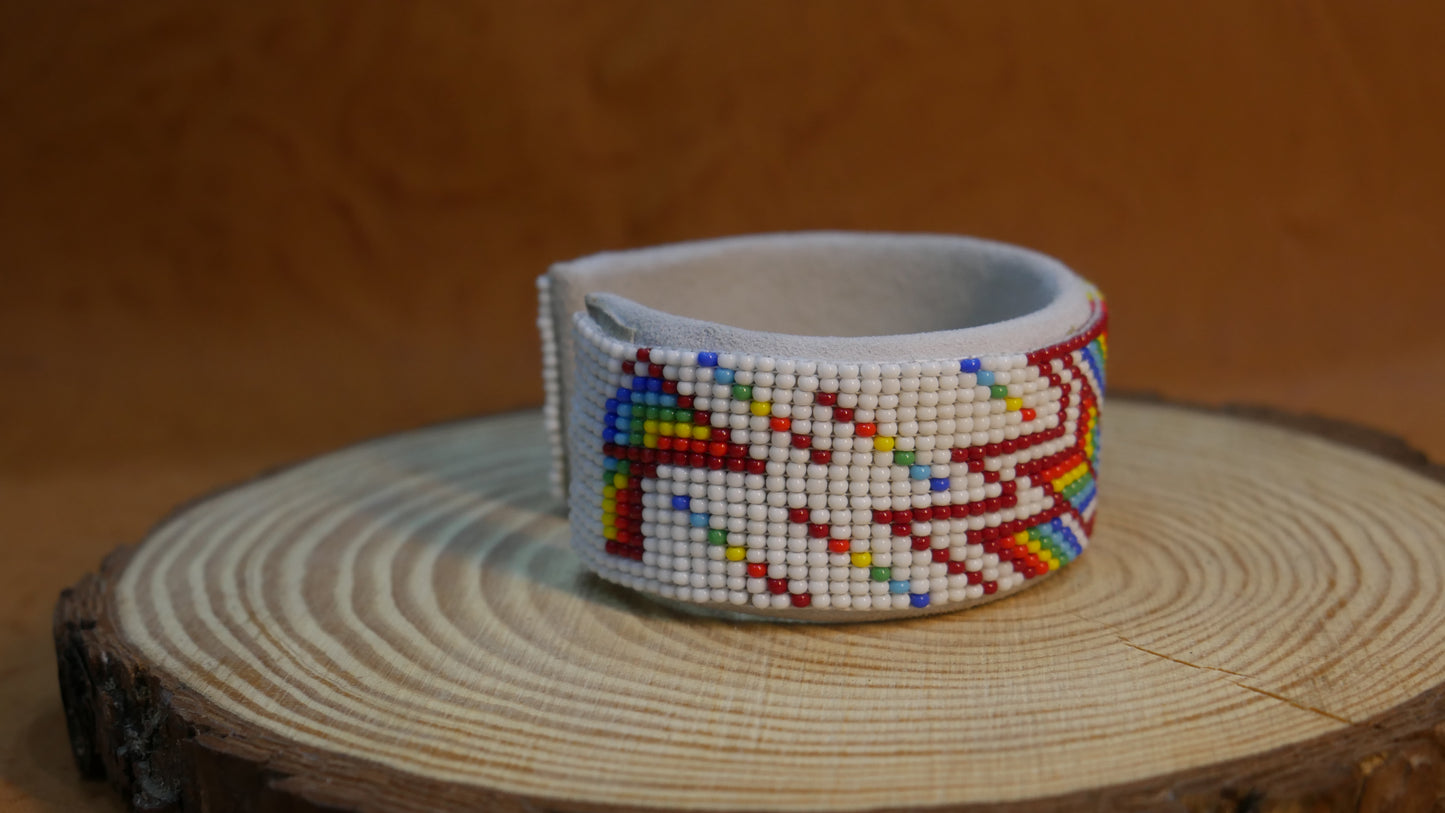 White Southwestern Bracelet native American seed beads Adjustable cuff bracelet (Handmade)