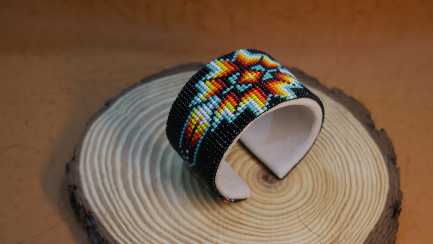 Black Star Bracelet native American seed beads Adjustable cuff bracelet (Handmade)