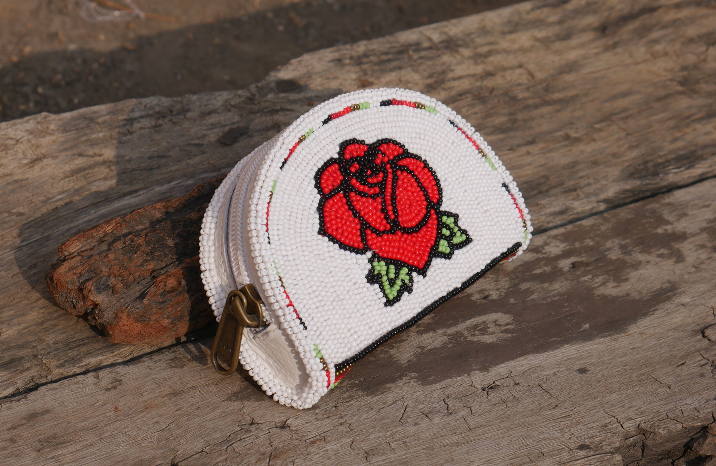 White Rose Native American Beaded Coin Purse, Change Purse For Women, Zippered Change Pouch Wallet, Small Leather Pouch, designer key pouch