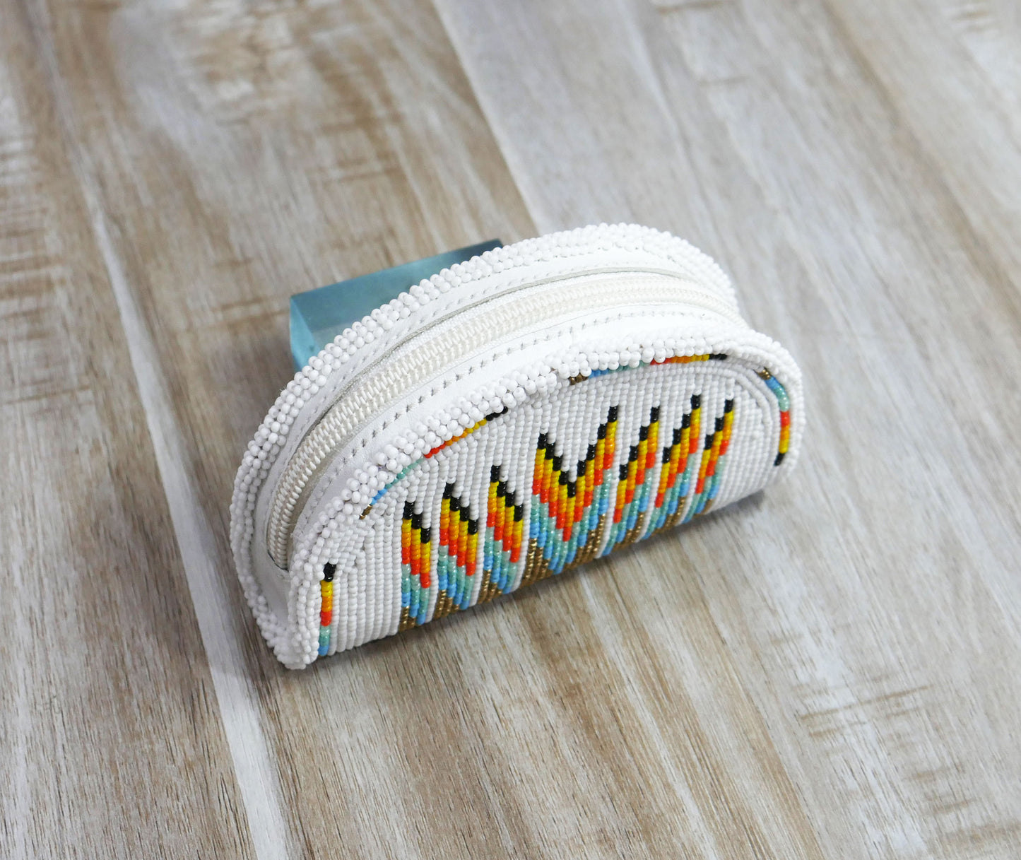 White Native American Beaded Coin Purse, Change Purse For Women, Zippered Change Pouch Wallet, Small Leather Pouch, designer key pouch
