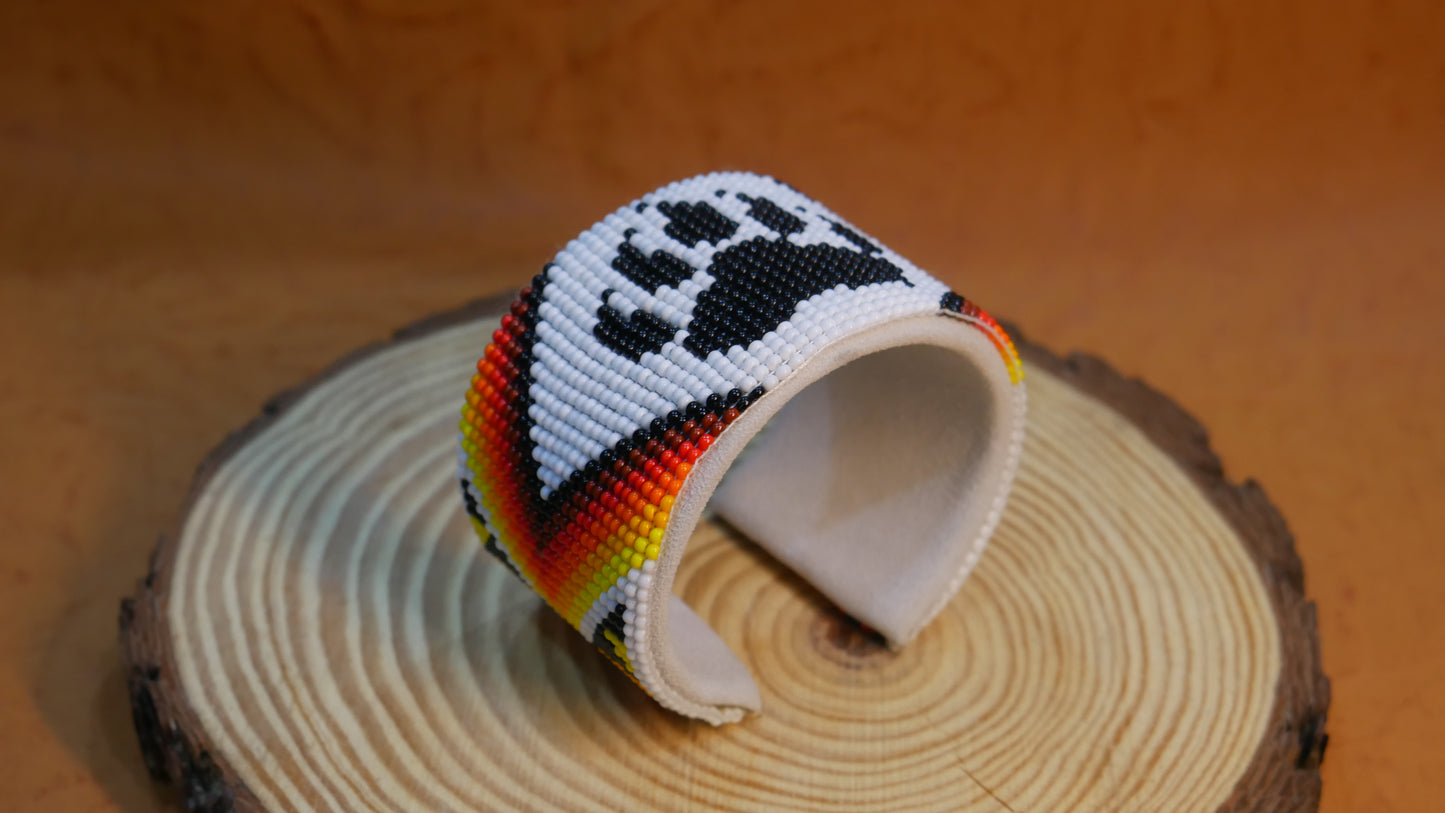 White Bear-Paw Beaded Cuff Bracelet native American seed beads Adjustable cuff bracelet (Handmade)